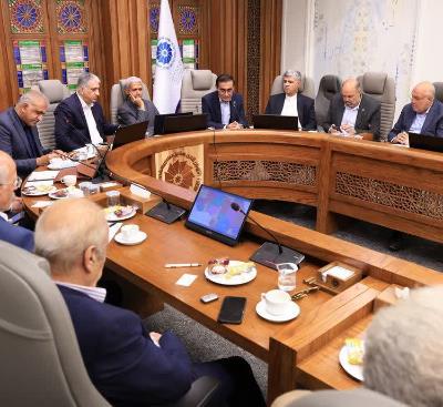 نشست مدیرکل آفریقای وزارت امور خارجه با فعالان اقتصادی استان یزد